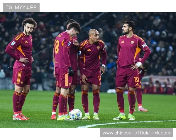 乌迪内斯vs罗马比赛中，埃克伦坎普任意球折射破门