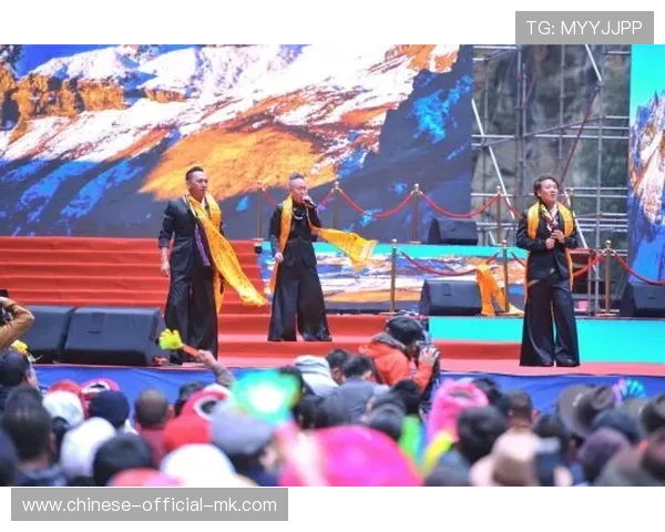 “阿塞拜疆传统音乐表演，卡拉巴赫主场展示高加索文化特色”